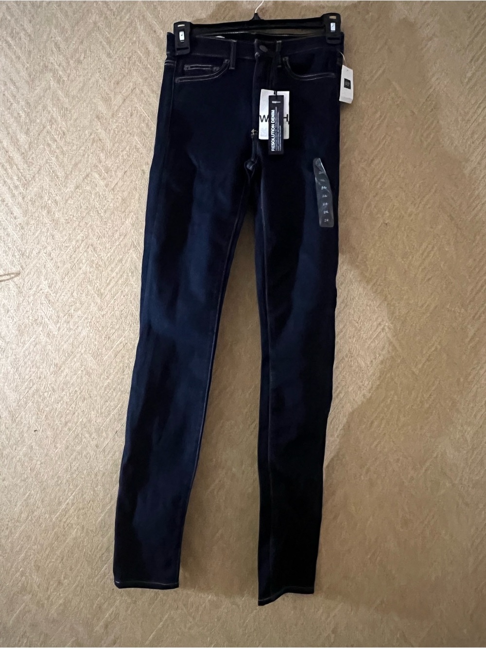 Gap RESOLUTION TRUE SKINNY HIGH RISE Jeans.  Size 24г.  New with tag.